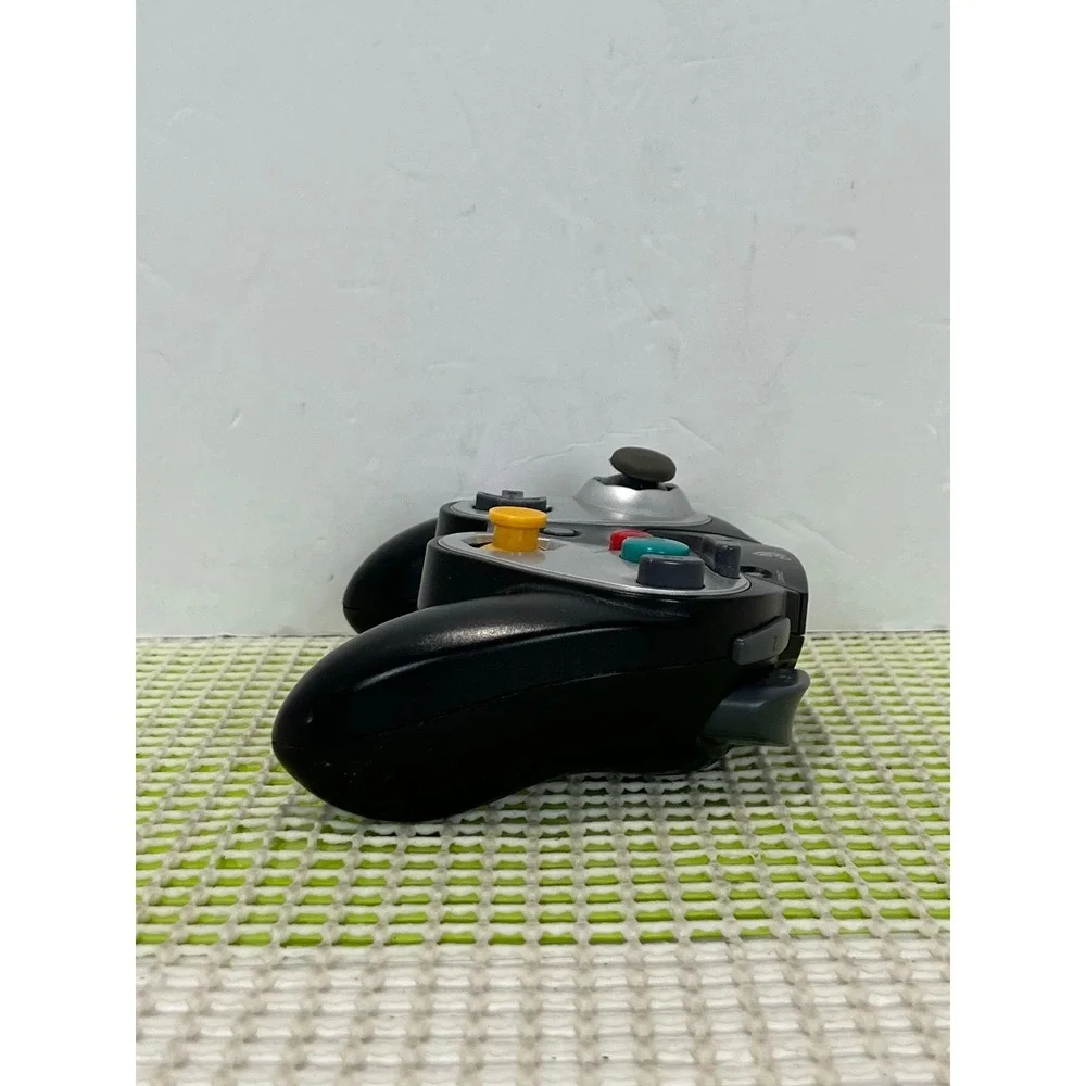 Pelican G3 Wireless Controller Nintendo GameCube Black Silver PL7055 No Receiver